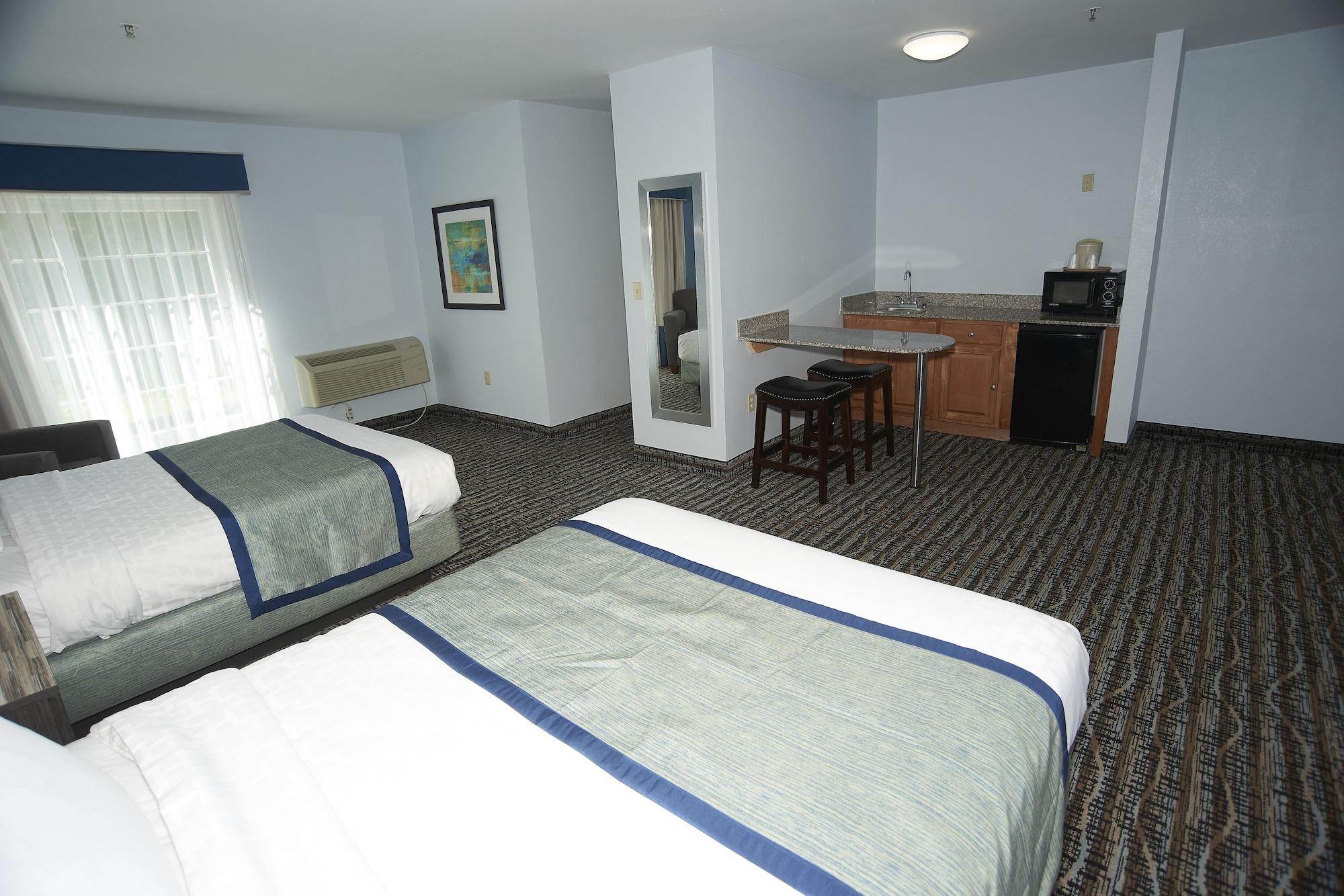 & Hotel