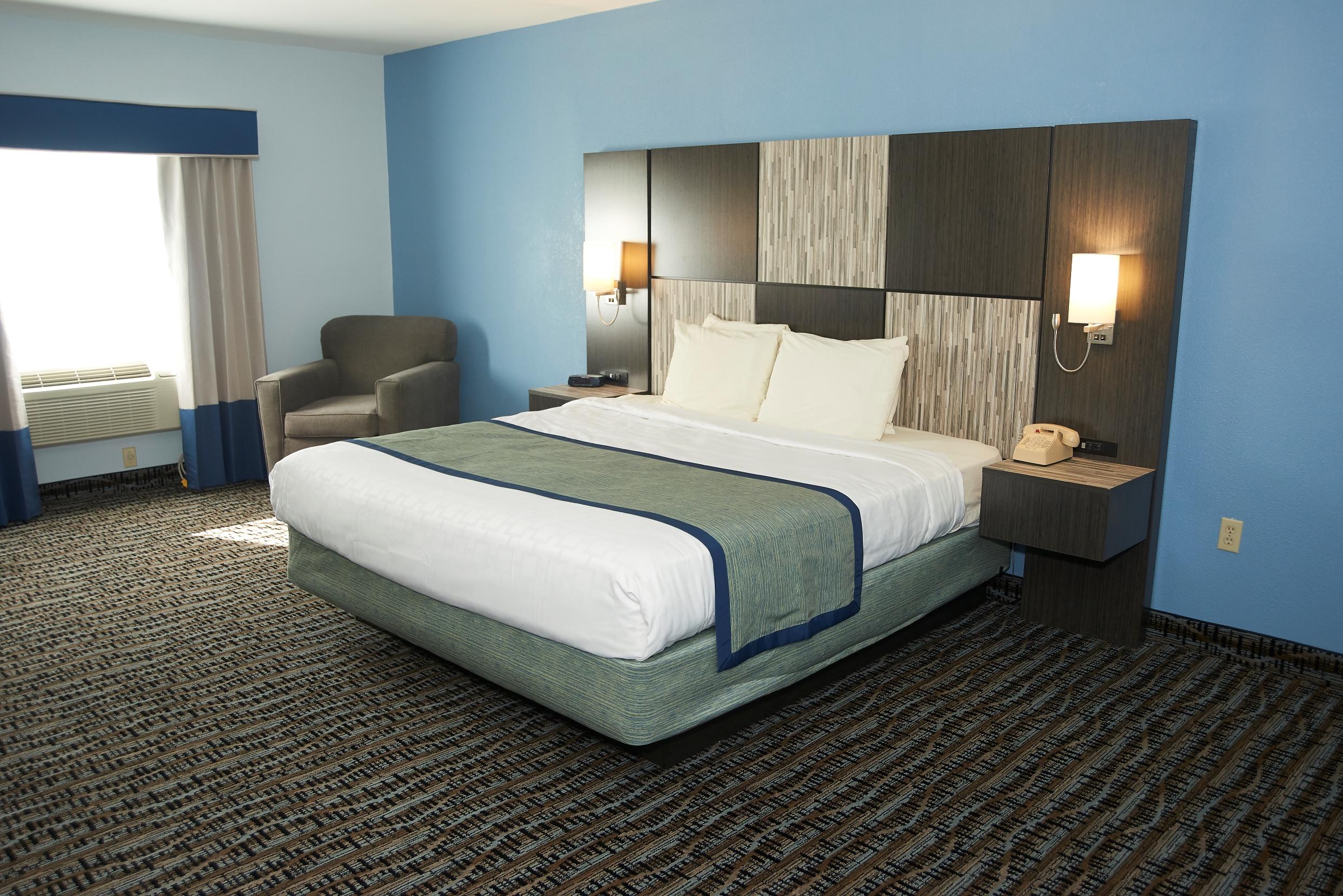 & Hotel