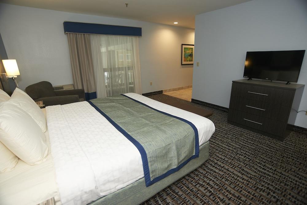 & Hotel
