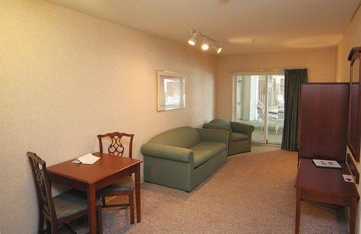 Hotel & Sandwich