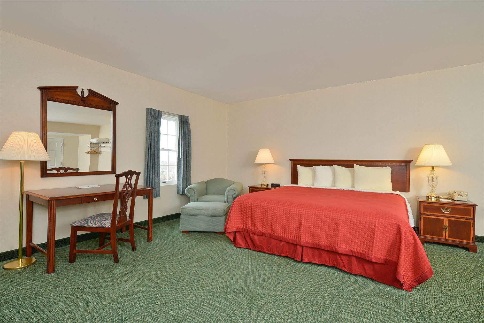 Hotel & Sandwich