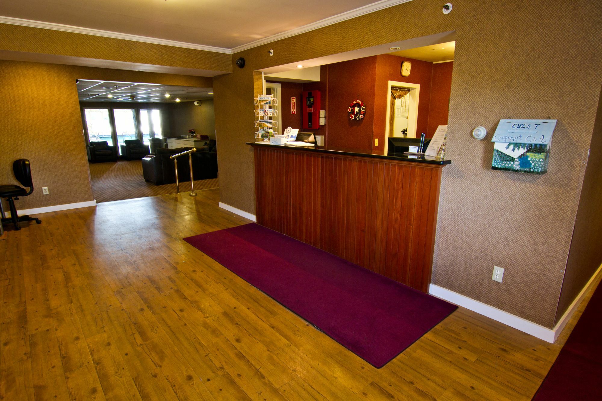& Hotel